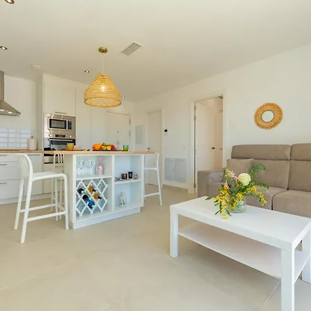 Centric, Amazing Views, Garage And Fibre Wifi Apartment *