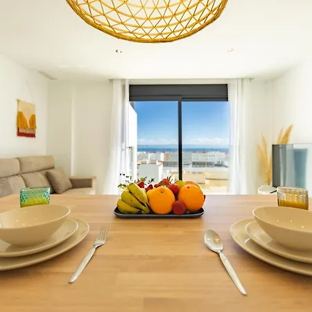 Apartment Centric, Amazing Views, Garage And Fibre Wifi *