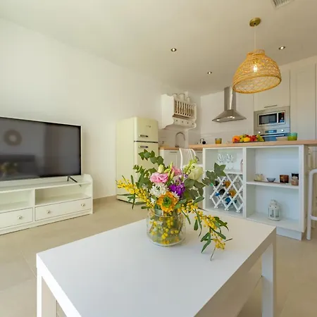 Centric, Amazing Views, Garage And Fibre Wifi Apartment *