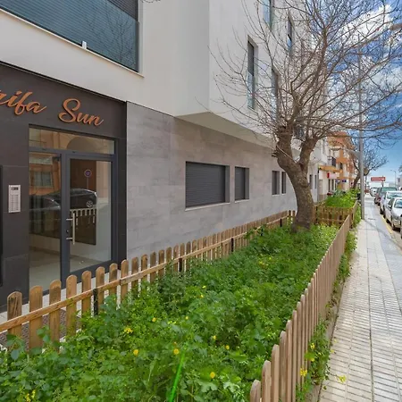 Apartment Centric, Amazing Views, Garage And Fibre Wifi *