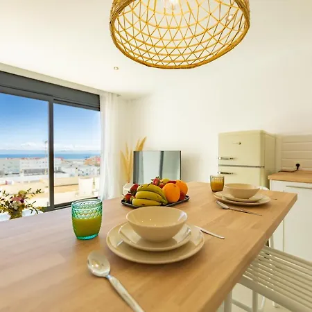 Centric, Amazing Views, Garage And Fibre Wifi Apartment